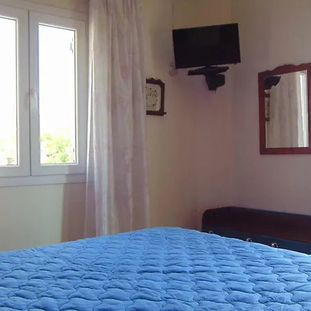 View House *